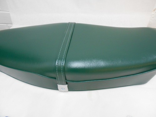 Vespa style seat - seat, green